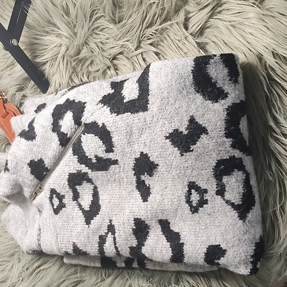 Abercrombie & Fitch Animal Print